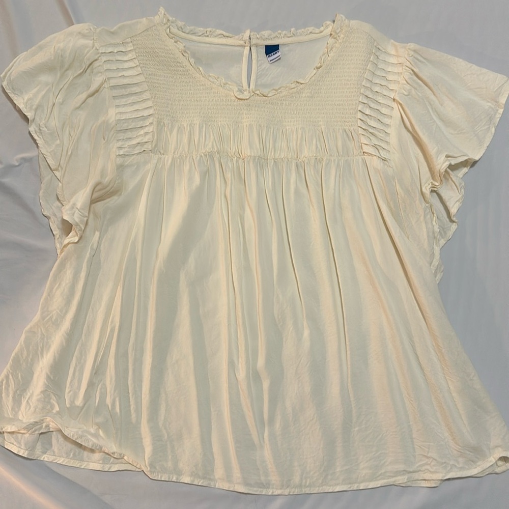 Cream Old Navy Blouse (XL)